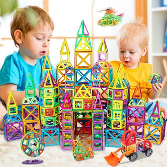 children playing with Big Size Magnetic Designer Construction Set Model - Sticky balls Boutique